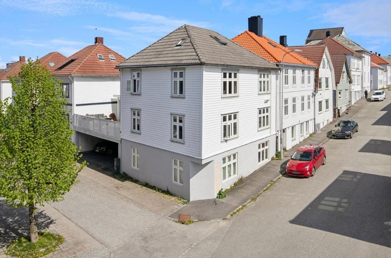 A Place To Stay Stavanger, Apartment 5 - Quality And Free Parking- Exterior photo